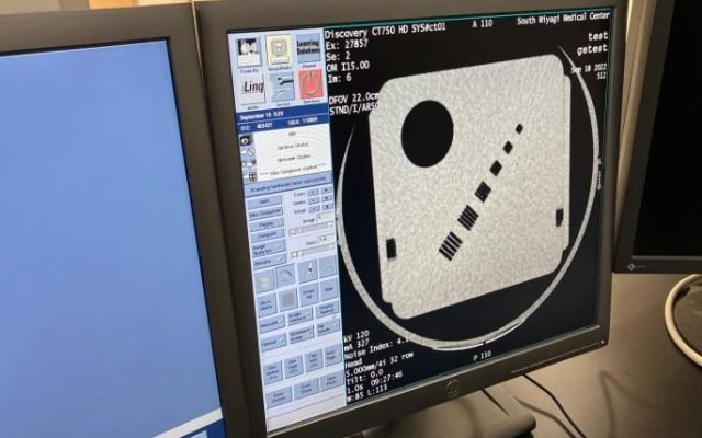 GE DİSCOVERY CT750 HD 128 SLİCES YOM 2010 - Image 3